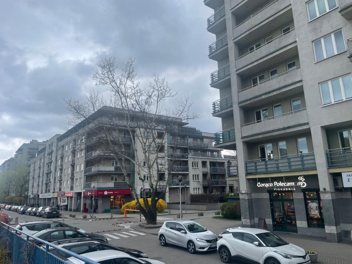 Pokoje Ken Varşovia Exterior foto